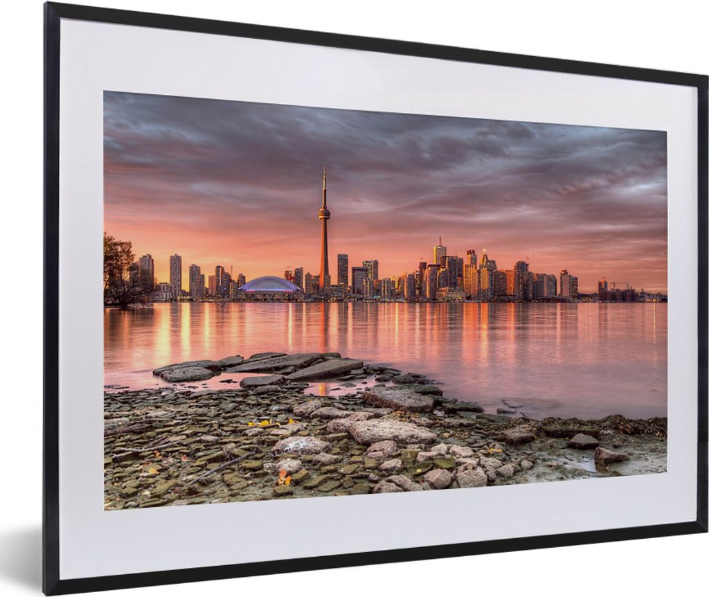 MuchoWow MuchoWow Gerahmtes Poster Die Stadtsilhouette von Toronto bei Sonnenuntergang in Nordamerika 60x40 cm - Poster mit zchwarzem Bilderrah...