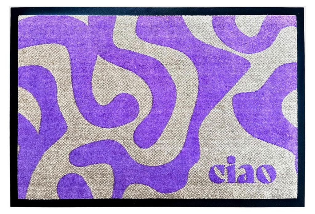 Design Fußmatte CIAO | Waschbare und rutschfeste Schmutzfangmatte | Moderner Fußabtreter mit Spruch in Lila für Innen- und Außenbereich 40 x 60 cm