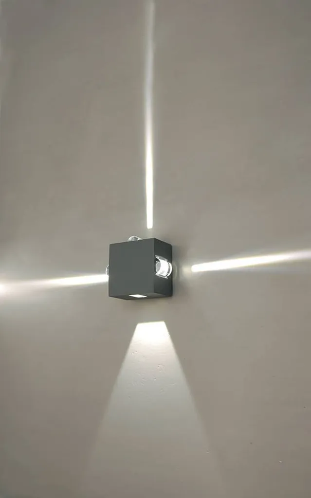 Applique d'extérieur noire Agner Elstead avec LED intégrée de 10W - 4