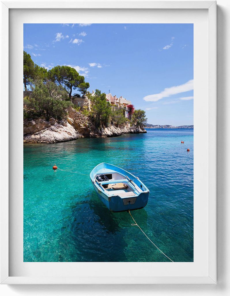 Boot auf türkisfarbenem Meer– Wandbild mit Rahmen – Gerahmtes Bild – Wanddekoration – 60x80 cm – Weiß Rahmen