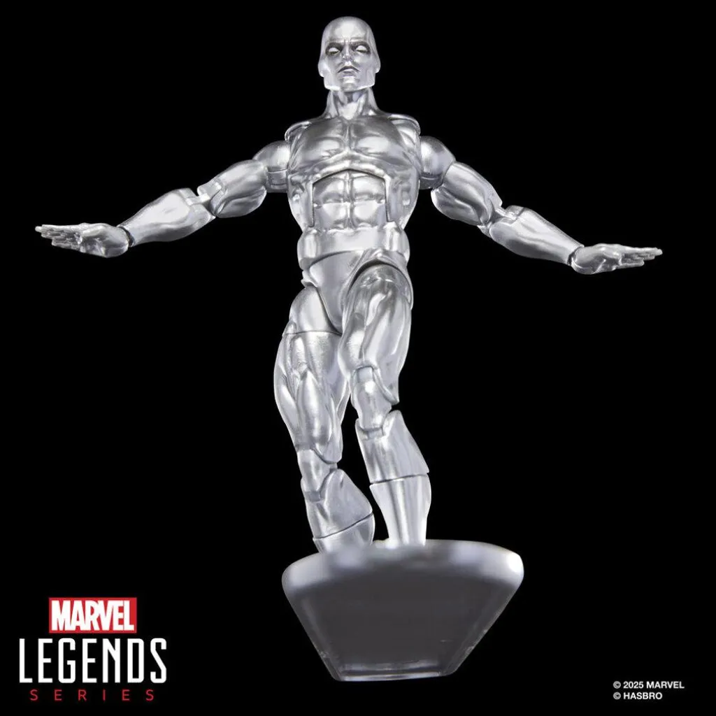 Figurine Silver Surfer Marvel robuste qui tient debout sur son surf - 13