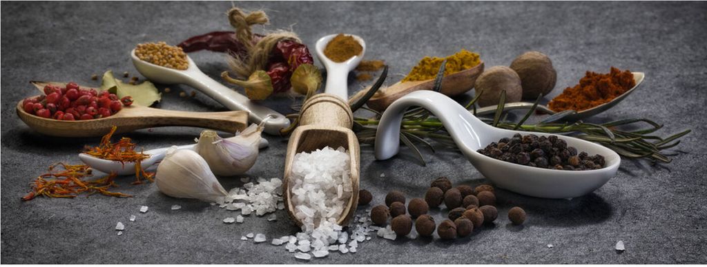 levandeo Glasbild 30x80cm Gewürze Kräuter Küche Küchenbild Löffel Wandbild