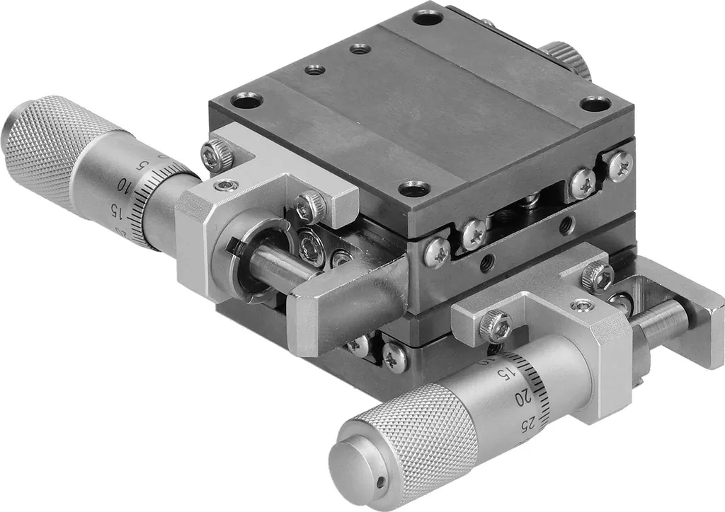 Plate-forme de découpe rotative en aluminium 40x40 - Roue dentée