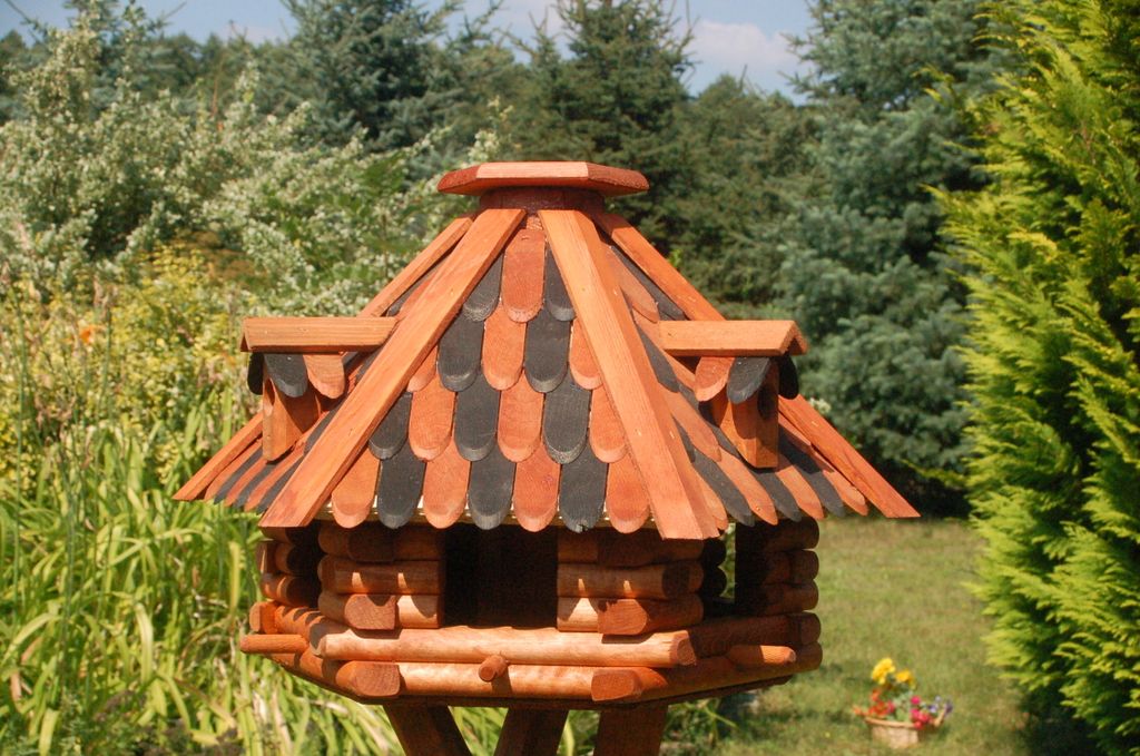 Vogelhaus/ Futterhaus mit Holzschindeln V13