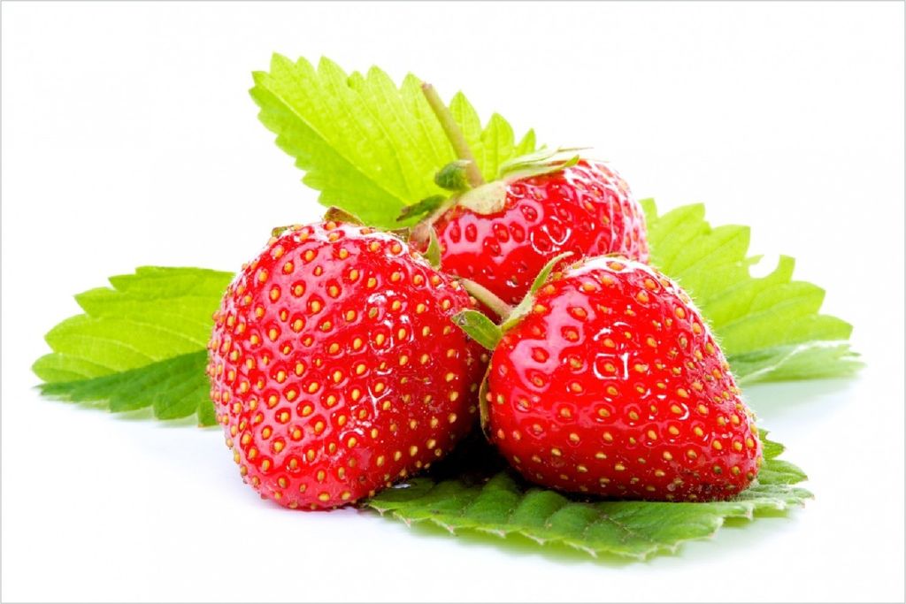 Wallario Poster - Frische rote Erdbeeren für die Küche, Kunstdruck Größe: 61 x 91,50 cm