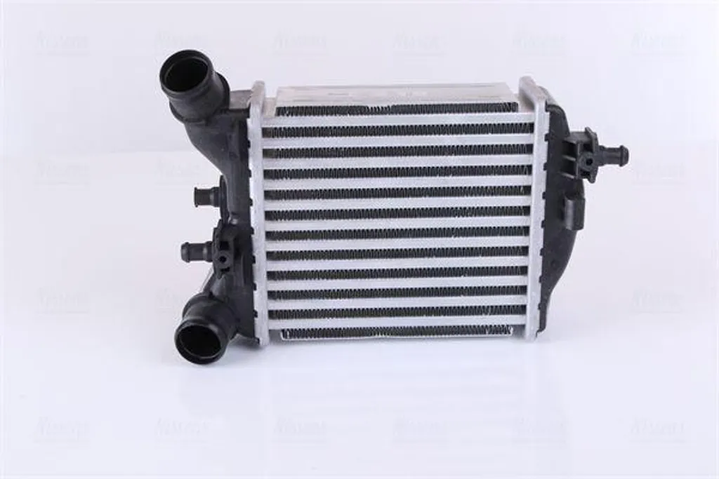 Évitez la Perte de Puissance Turbo : Intercooler NISSENS 96168 Fiat 500 500C