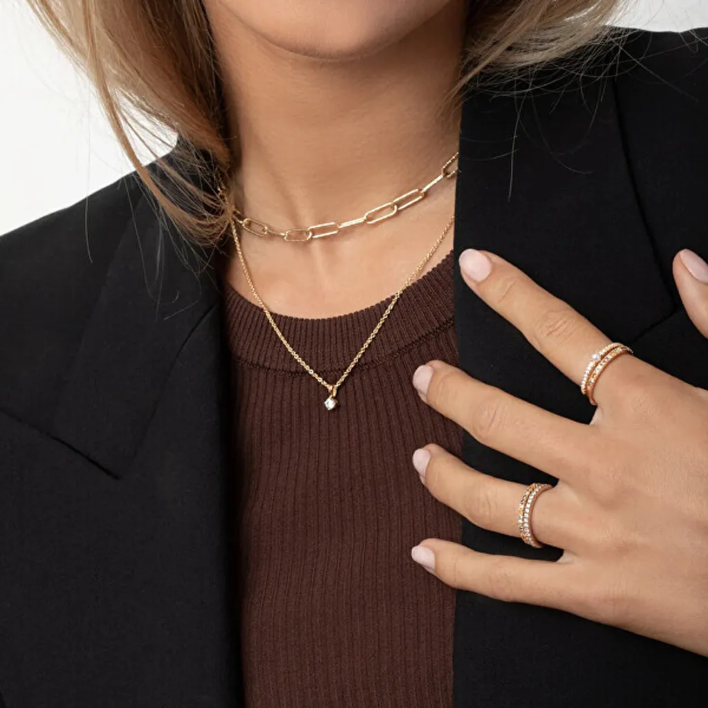 Anello Ellera Sif Jakobs: Oro, Zirconi Neri e Design Scandinavo