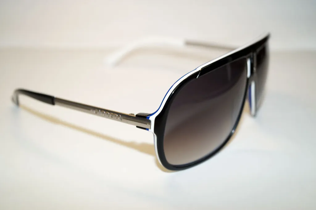Lunettes de soleil Carrera Carrera 33 8V6/9O avec monture aviateur chic