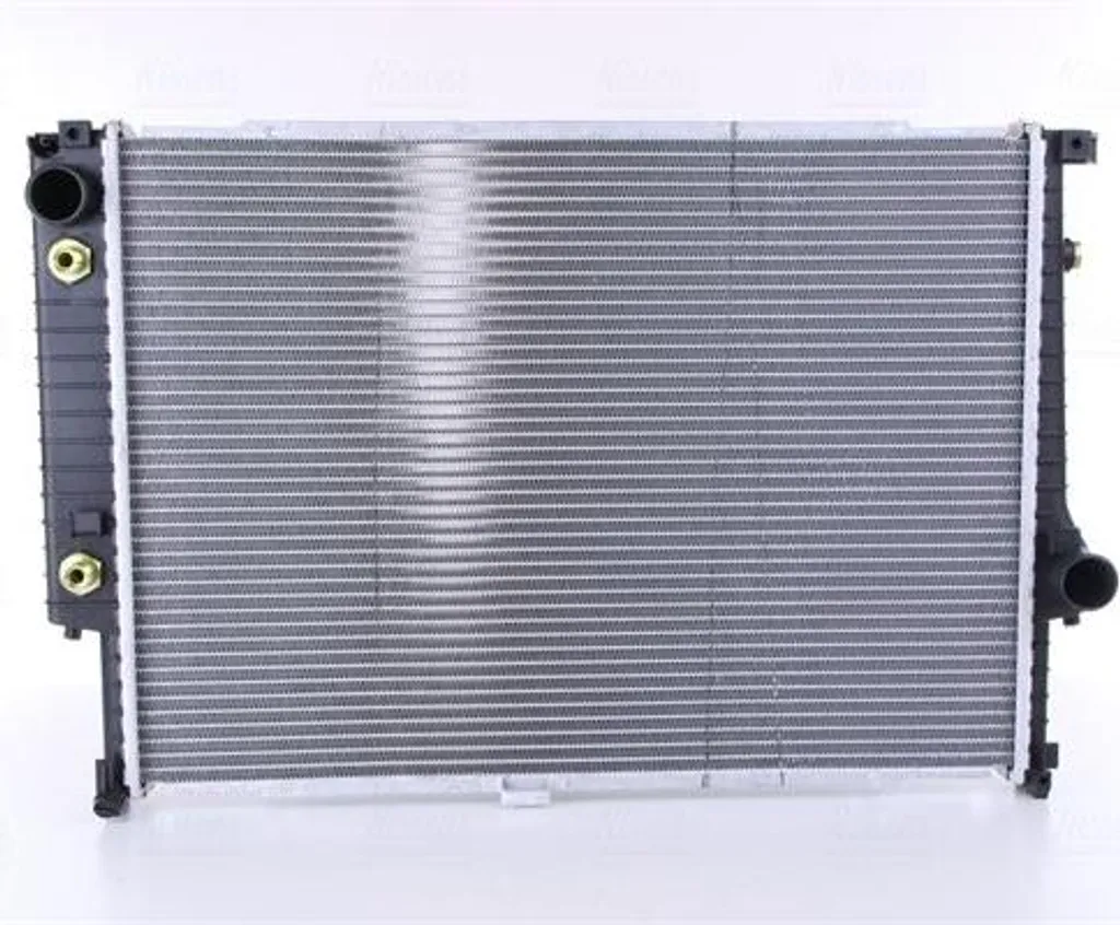Remplacer votre Radiateur BMW E34 avec le modèle Nissens 60597A 1468080
