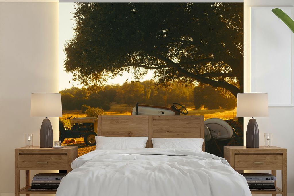 MuchoWow Fototapete für Wohnzimmer oder Schlafzimmer Wandtapete Vinyl Motivtapete Traktor - Sonne - Baum - Landschaft - 350x350 cm - Schlafzimme...