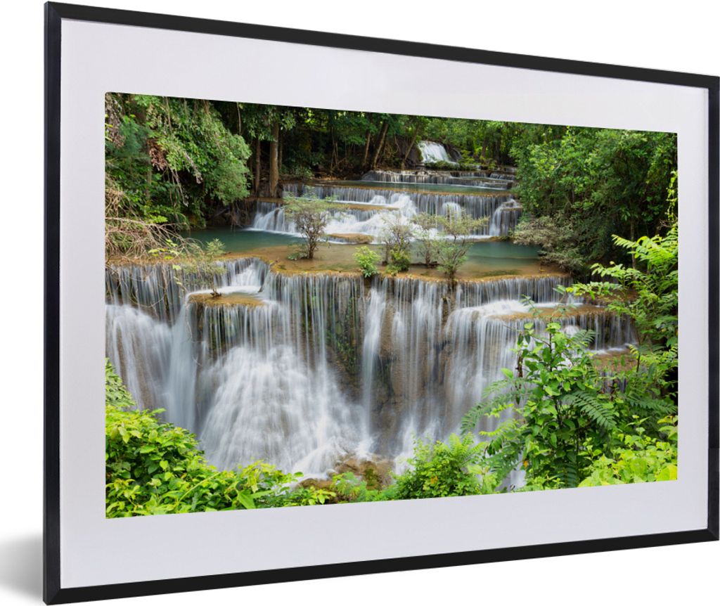 MuchoWow MuchoWow Gerahmtes Poster Wasserfälle - Thailand - Wald 60x40 cm - Poster mit zchwarzem Bilderrahmen - Schlafzimmer - Plakat in Rahme...