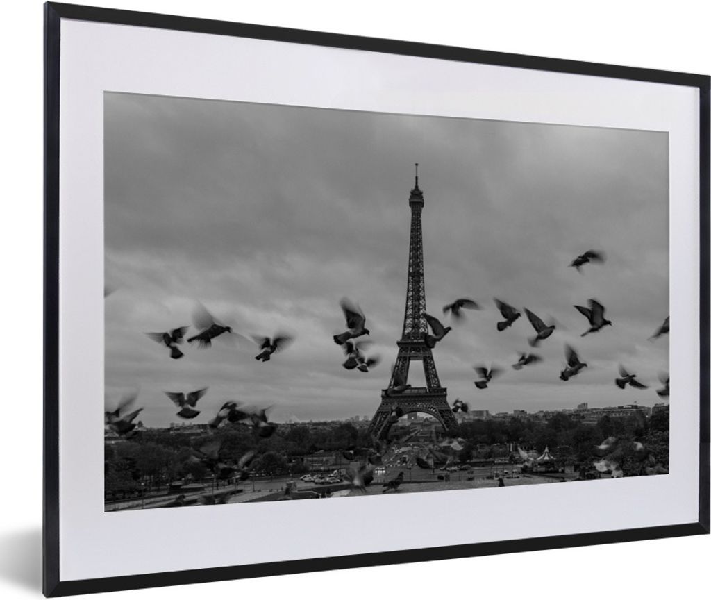 MuchoWow Gerahmtes Poster Vögel vor dem Eiffelturm 60x40 cm - Poster mit Schwarzem Bilderrahmen Wandposter Rahmen Foto Bilder - Schlafzimmer - P...