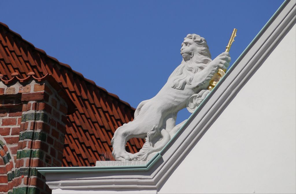 hansepuzzle 70926 - Löwen Statue Puzzle, 500 Teile, Gebäude, 46,0 x 30,0cm mit hochwertiger Aufbewahrung, Kartonbox & Beutel