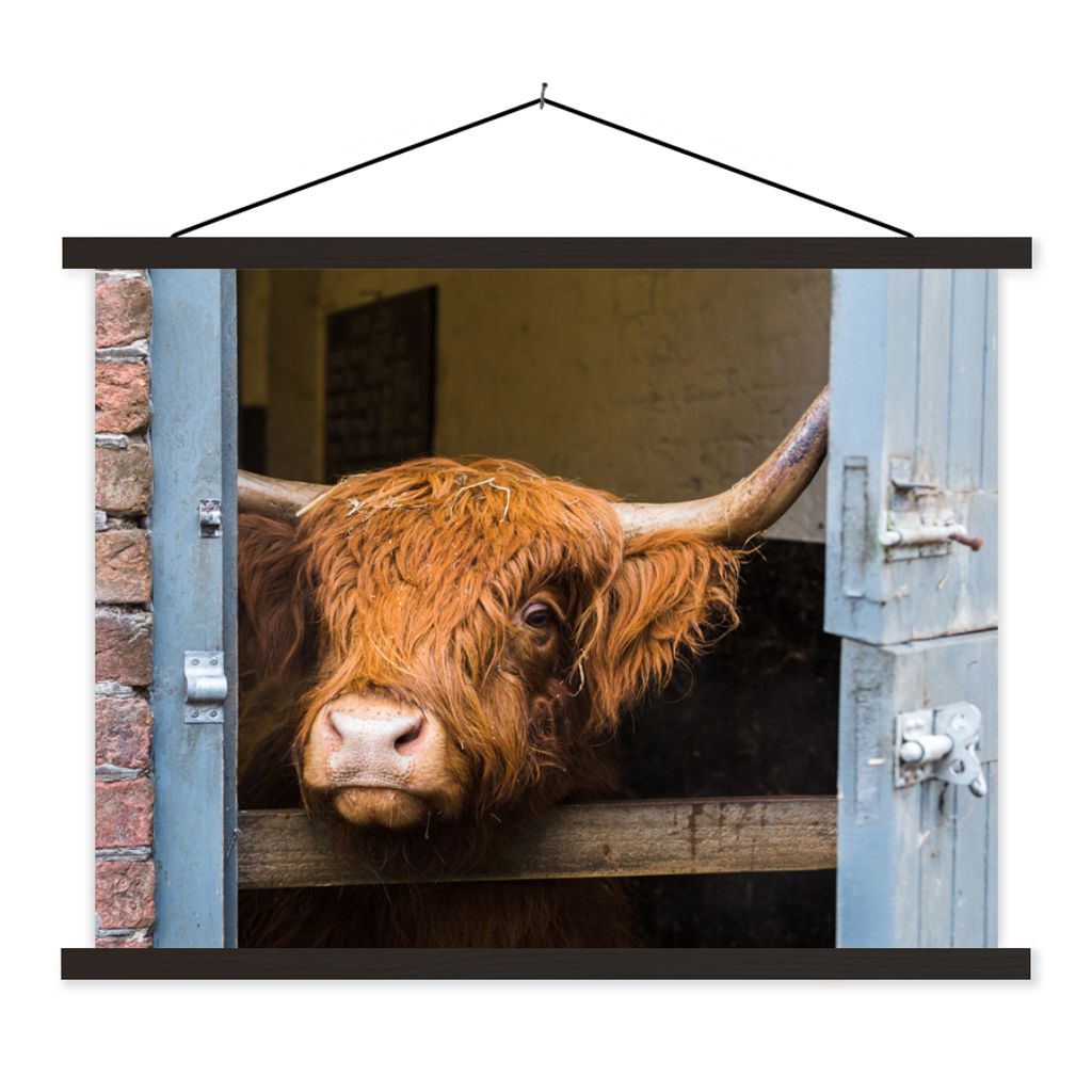 MuchoWow Textilposter Schottischer Highlander - Bauernhaus - Scheune 40x30 cm mit schwarzem Rahmen - Dekorationen
