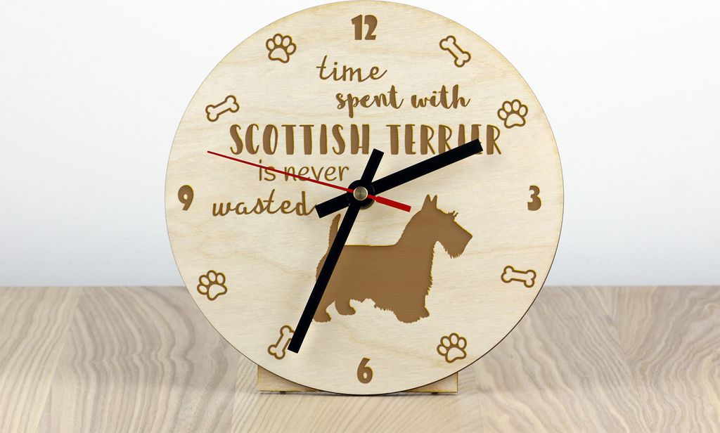 Schottischer Terrier, Scottish terrier - Uhr mit Hund, Holzuhr mit Gravur, personalisierte Uhr von Art-Dog