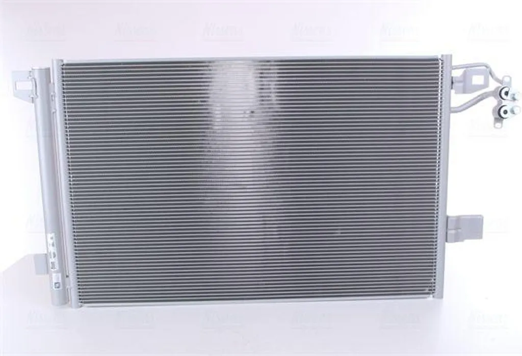 Stop aux Fuites de Clim : Condenseur Nissens 940345 pour Multivan V