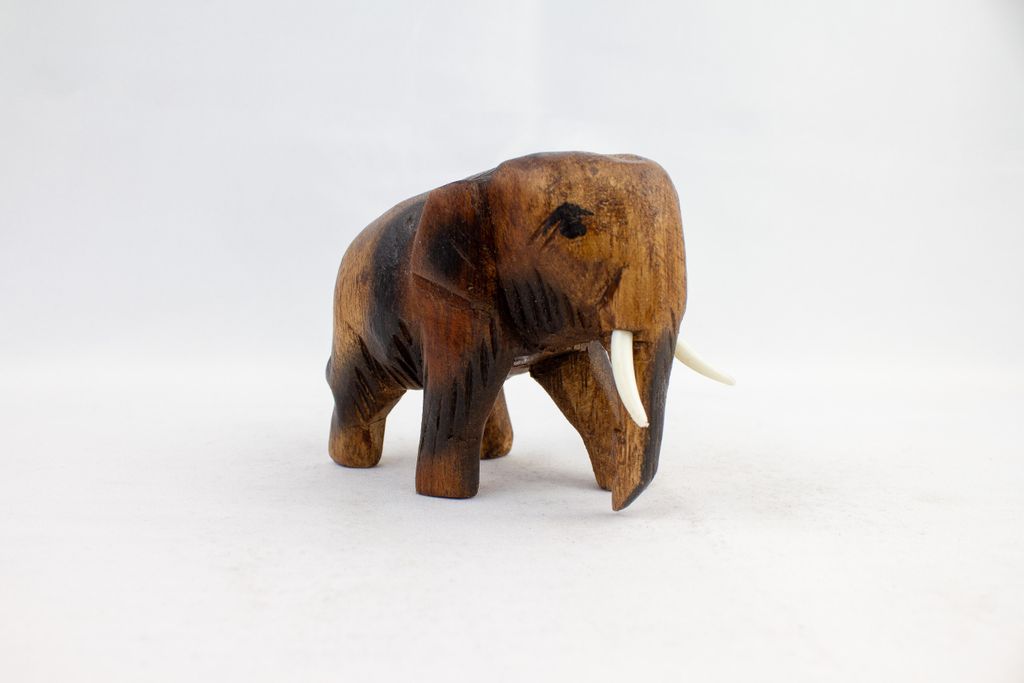 1 Elefant laufend, Holz-Elefant, Höhe:7 cm