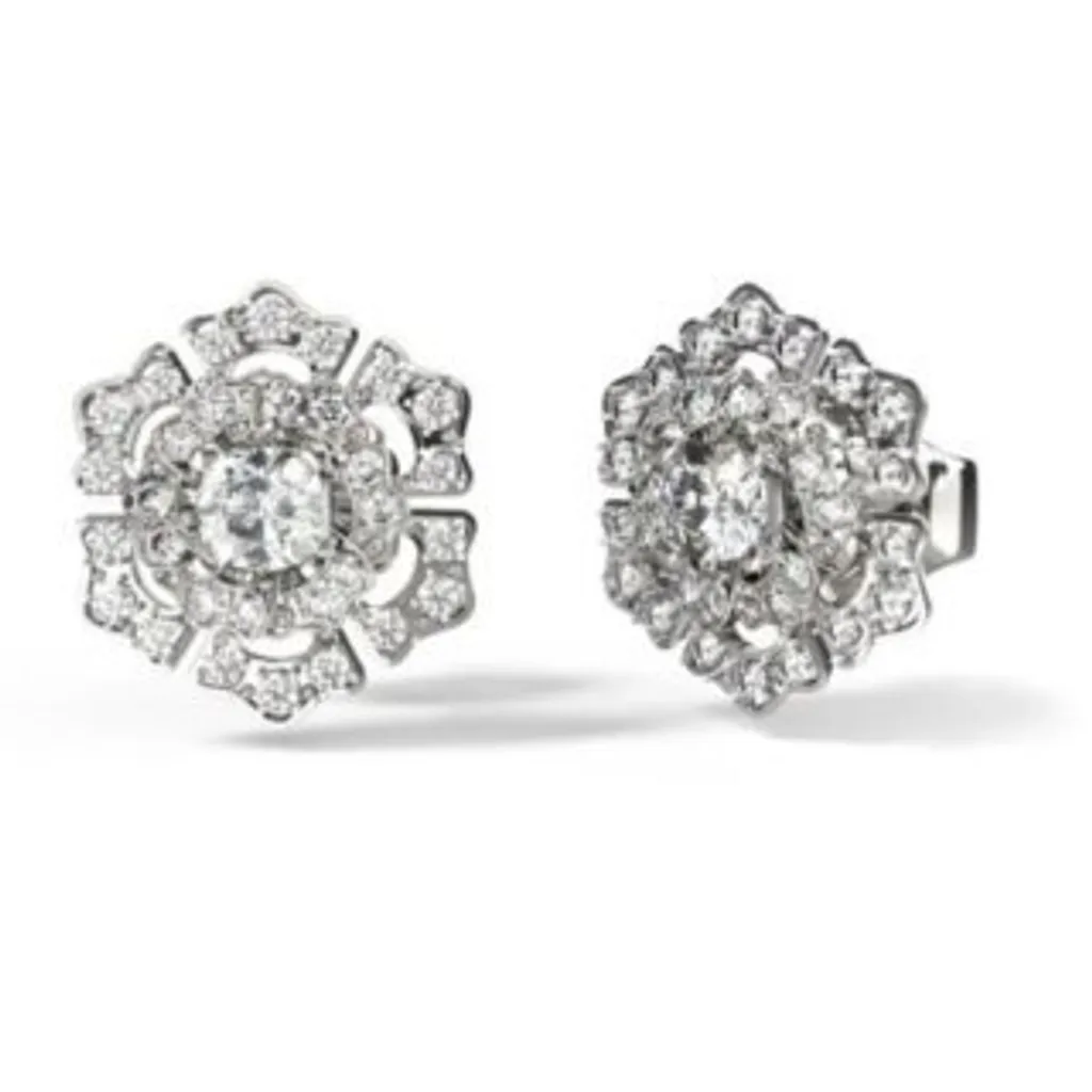 Bijoux d'oreilles fleurs en acier pour mariage ou look chic au quotidien