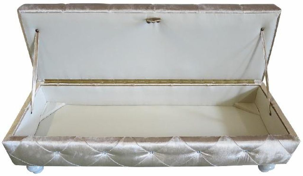 Chesterfield Truhe Chaiselongues Liege Kristalle Hocker Leder Sessel Textil NEU