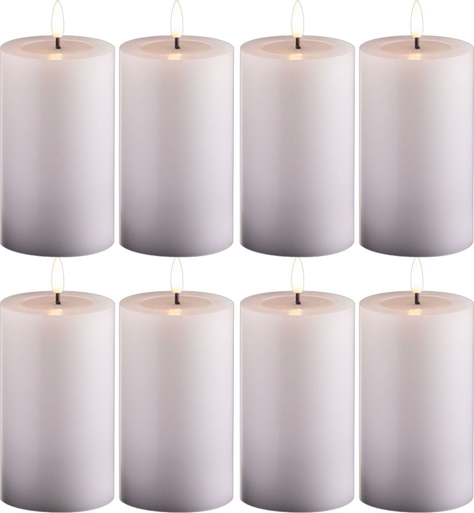 8x mittlere LED Stumpenkerze mit Timer weiß 7,5cm ø 12,5cm Höhe - 2 AA Batterien nötig LED Echtwachskerze mit Flackereffekt flammenlose Stumpen...
