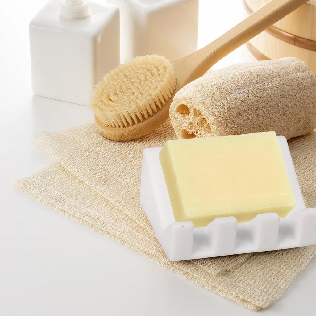 Porte-savon design avec bec verseur intégré pour un séchage rapide