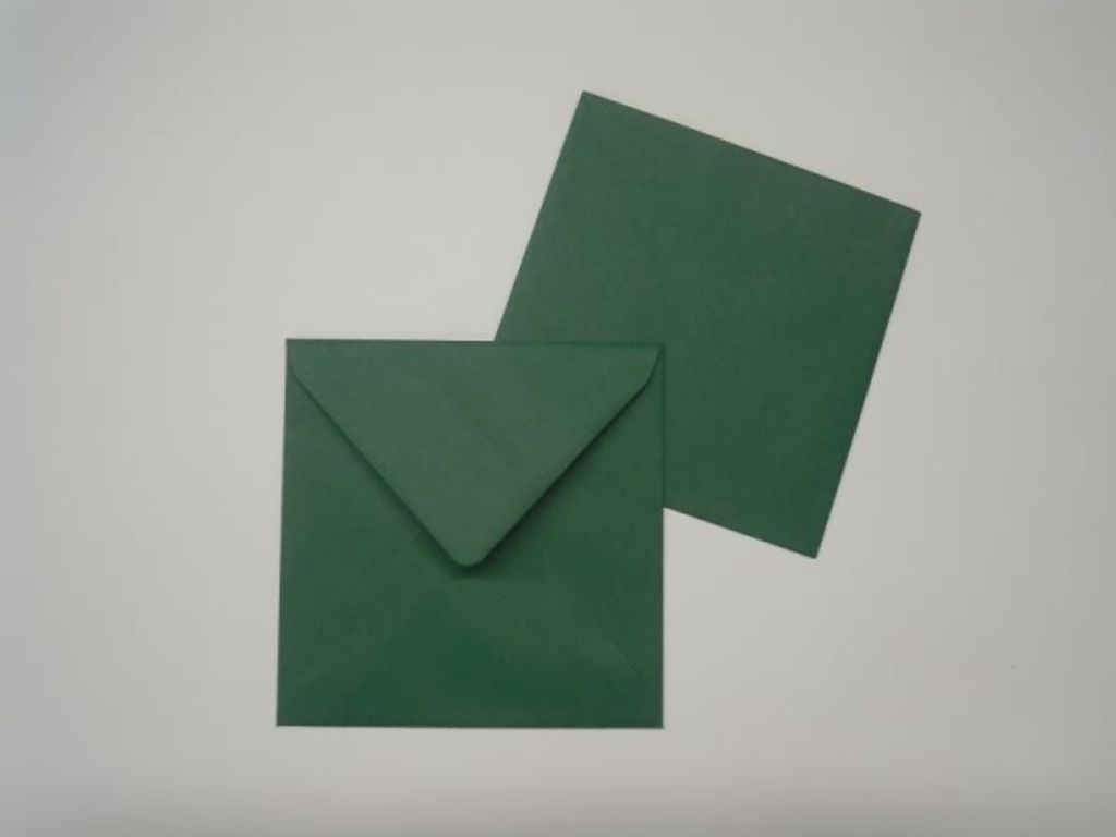 Briefumschläge 125x140mm 100g/qm gummiert VE=100 Stück tannengrün