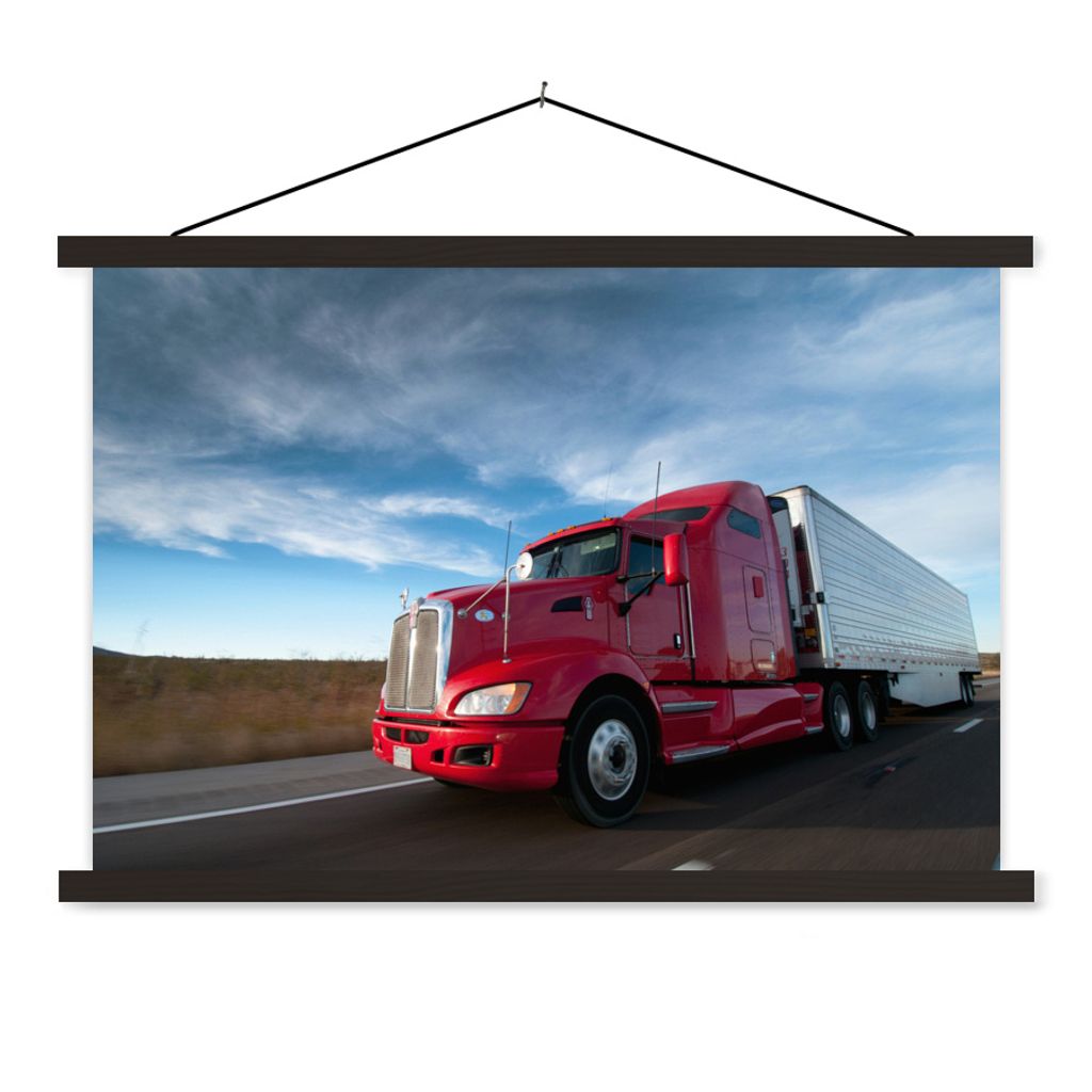 MuchoWow Textilposter Roter Lastwagen mit bedrohlichem Himmel 90x60 cm mit schwarzem Rahmen - Aufhängungssatz