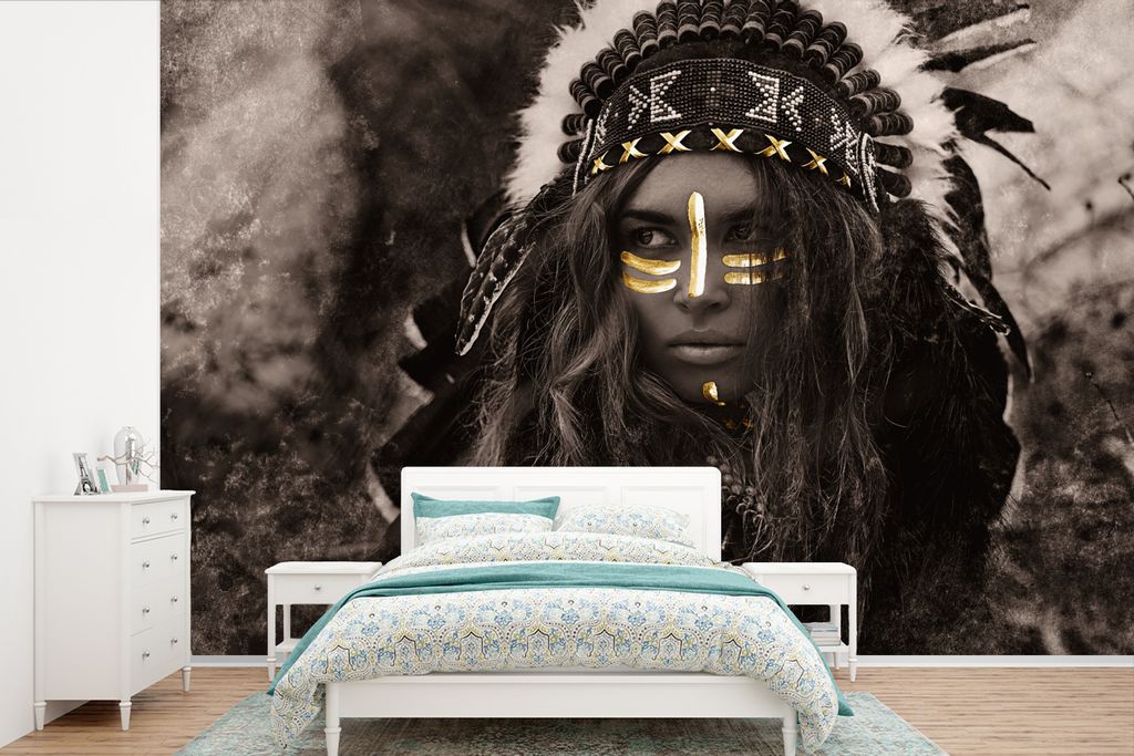 MuchoWow Fototapete für Wohnzimmer oder Schlafzimmer Wandtapete Vinyl Motivtapete Frau - Indianerkleid - Gold - 390x260 cm - Papiertapete