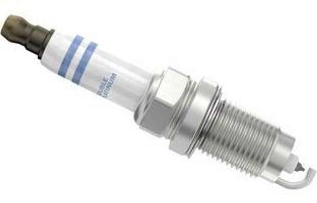 BOSCH 0 242 235 775 Zündkerze Double Platinum OE 101905620 kompatibel mit A3 8P, A4 8E, Altea, Altea XL, Toledo, Octavia, EOS, Golf Plus, Golf V, ...