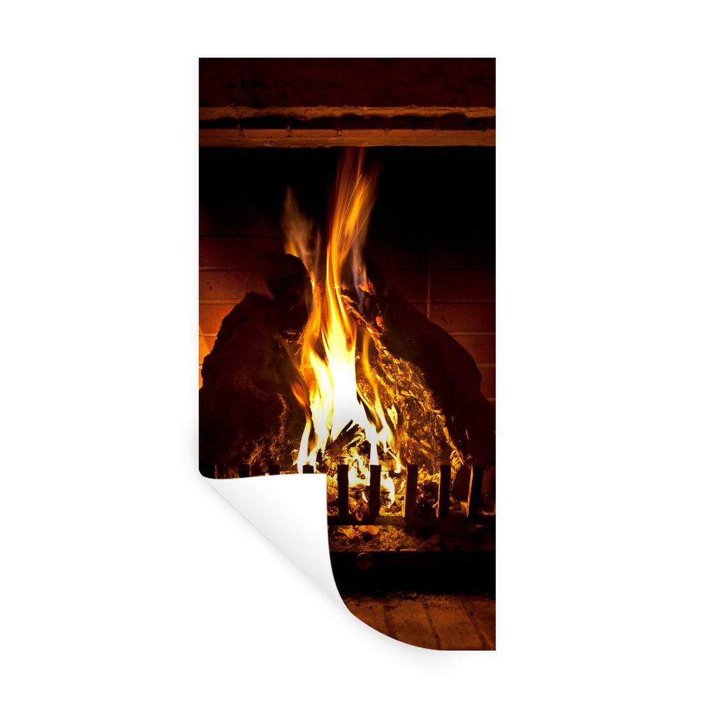 MuchoWow Wandtattoo Wandsticker Wandaufkleber Kamin mit hohen Flammen 80x160 cm Selbstklebend und Repositionierbar - Sticker - Dekorfolie