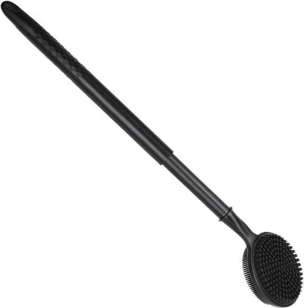 Brosse de corps télescopique pour atteindre le dos et gommer la peau