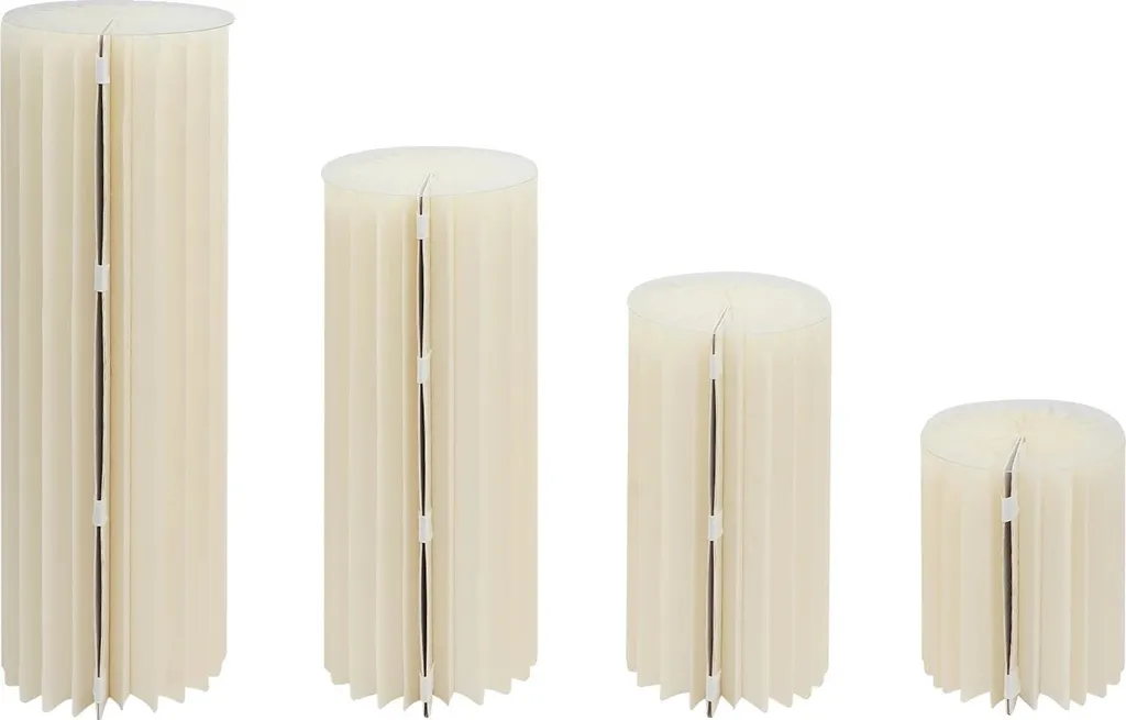 Lot de 4 colonnes de présentation en carton blanc - Déco événementielle