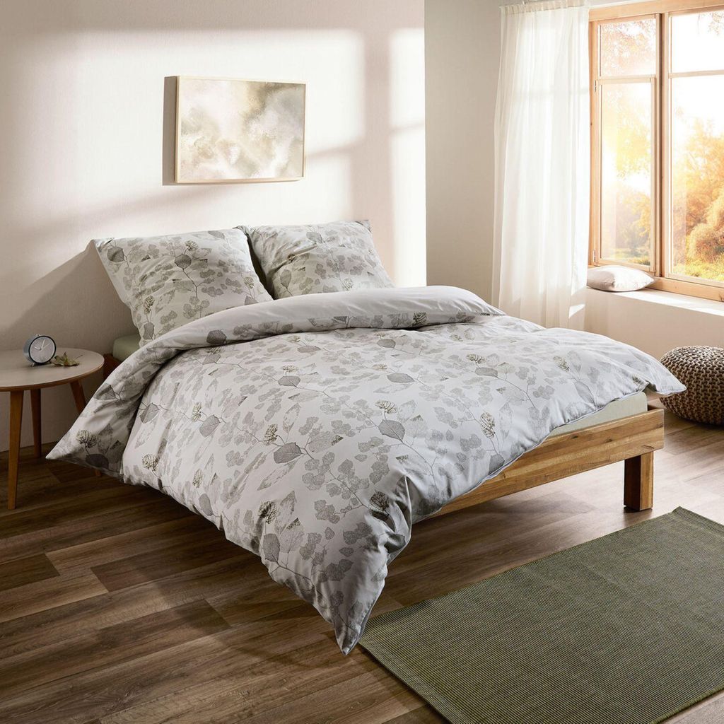 Fleuresse Schweizer Mako-Satin Bettwäsche 135x200 Blätter grau grün Wende 534591-7
