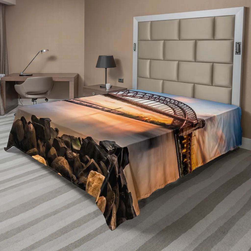 ABAKUHAUS Lenzuolo paesaggistico, tramonto vista serale immagine porta dell'inferno e ponte Astoria Queens America, morbido e comodo lenzuolo superiore per un letto decorativo 1 pezzo 260 cm x 228 cm, marrone blu