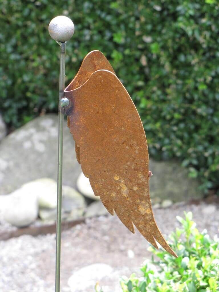Edelrost Gartenstecker Engelsflügel 102 cm Produktbild 