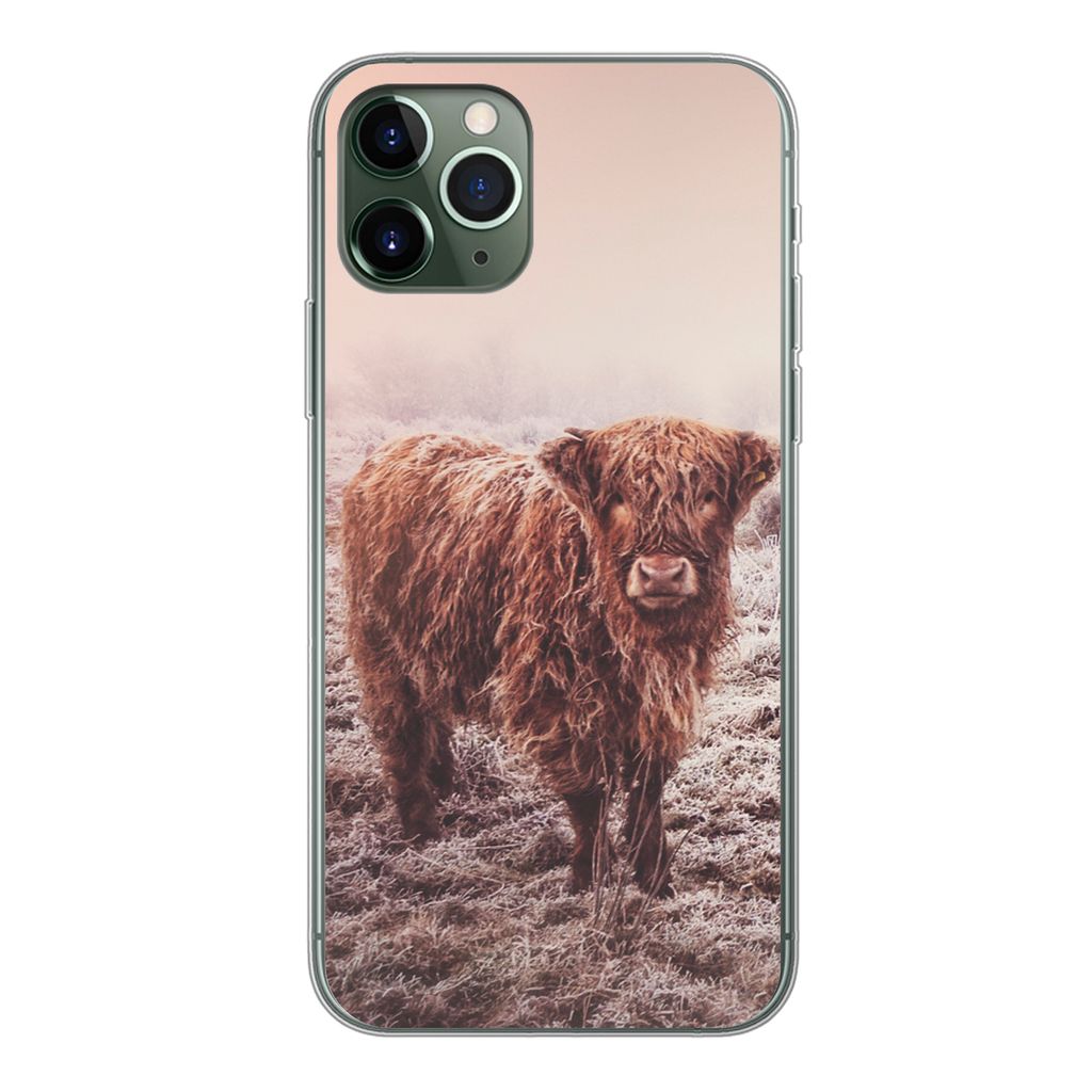 MuchoWow Handyhülle Schutzhülle Hülle für iPhone 11 Pro Schottische Highlander - Schnee - Sonne Silikon Softcase Handy Hülle - Handy
