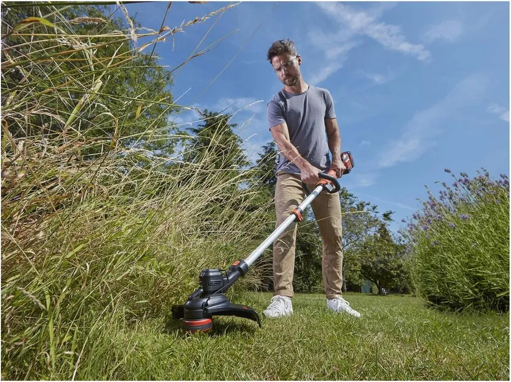 Tondeuse 33 cm Pivotante 36V Black & Decker avec PowerCommand - 7