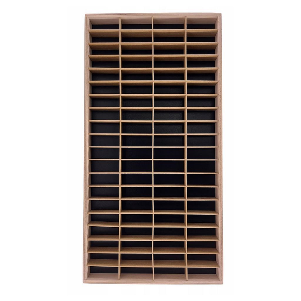 ArtTwist Modellauto Vitrine - Sammlervitrine Holz zu 80 Fächen - Organisation Schaukasten für Autos Hängend 40cm x 78cm x 4cm - Setzkasten Holz ...