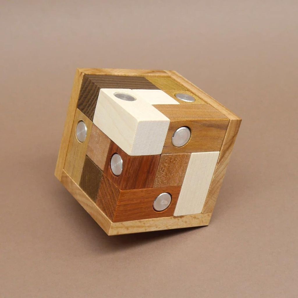 METALLWÜRFEL - ein Puzzle mit Durchblick