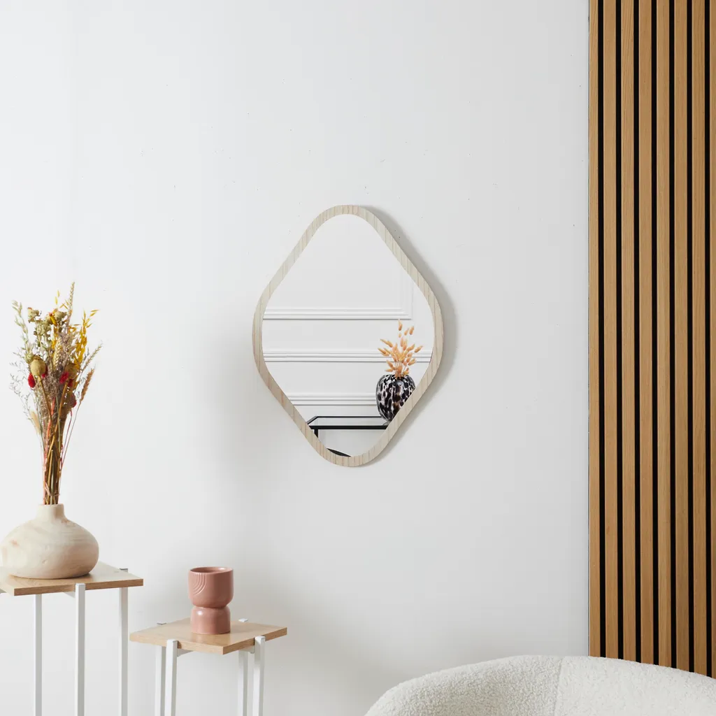 Miroir Déco Elio Losange H60cm en Bois Naturel pour un Style Scandinave