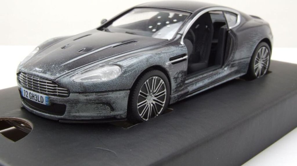 Corgi COCCC03805 - 1/36 - Aston Martin DBS, James Bond - Quantum of Solace - Neu