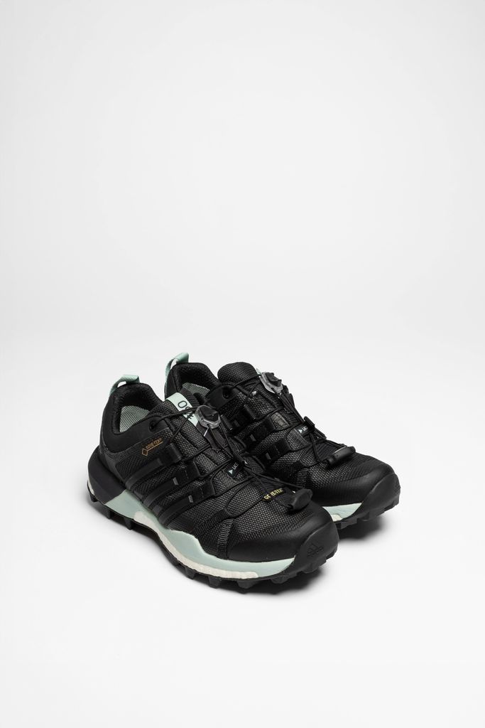 adidas Damen Hikingschuhe Terrex Skychaser GTX W wasserdichter Wanderschuhe Schwarz