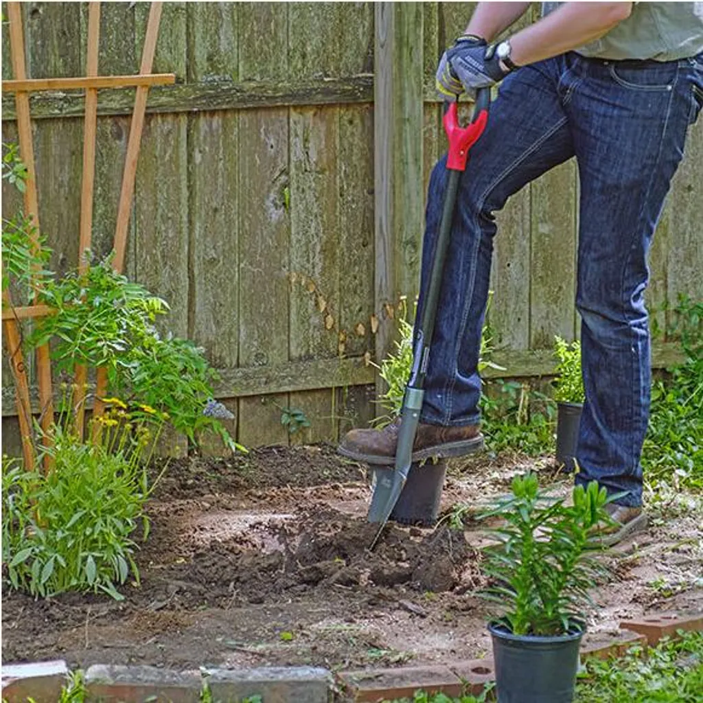 Bêche de jardin Root Slayer Édition Massive pour dessouchage difficile