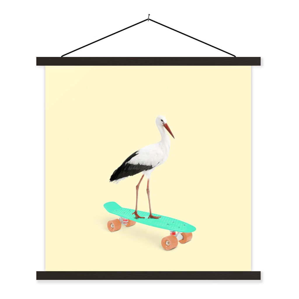 MuchoWow Textilposter Storch - Tiere - Skateboard - Gelb 40x40 cm mit schwarzem Rahmen - Fotos