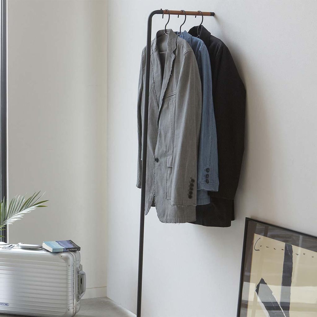 Yamazaki Garderobenständer zum Anlehnen Kleiderständer Japan Design schwarz 38x160cm
