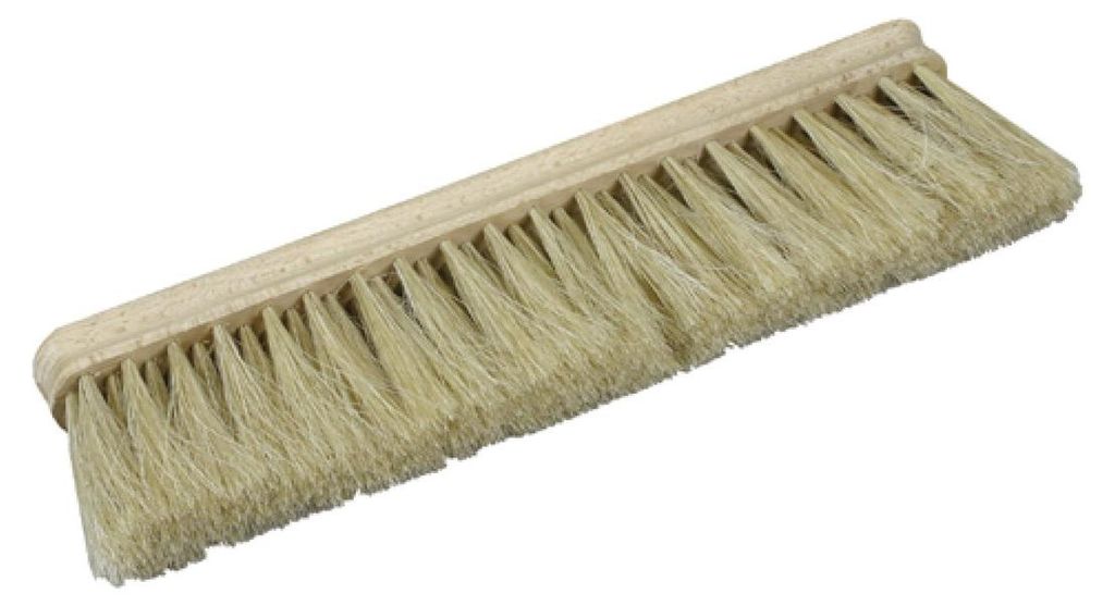 Broom van tarwestro, licht van kleur, met een houten steel Productafbeelding 