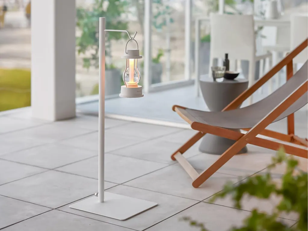 Support Pot de Fleurs Yamazaki Tower Métal Blanc Stable et Robuste - 4