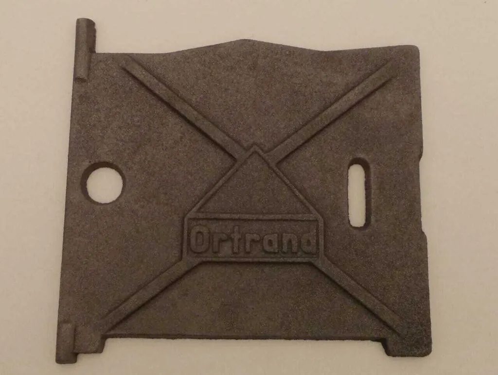 Griglia Ortrand 18,5x19 cm in Ghisa - Ricambio Interno Porta Stufa