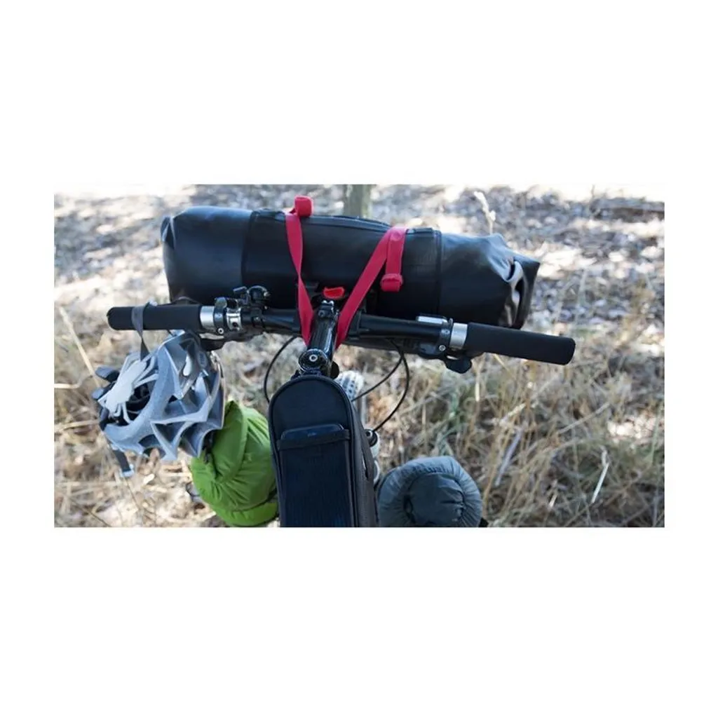 Sacoche guidon Blackburn Outpost HB Roll : fixations stables et étanches - 3