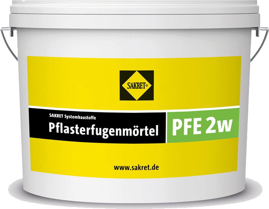 A white bucket of SAKRET Pflasterfugenmörtel PFE 2w.